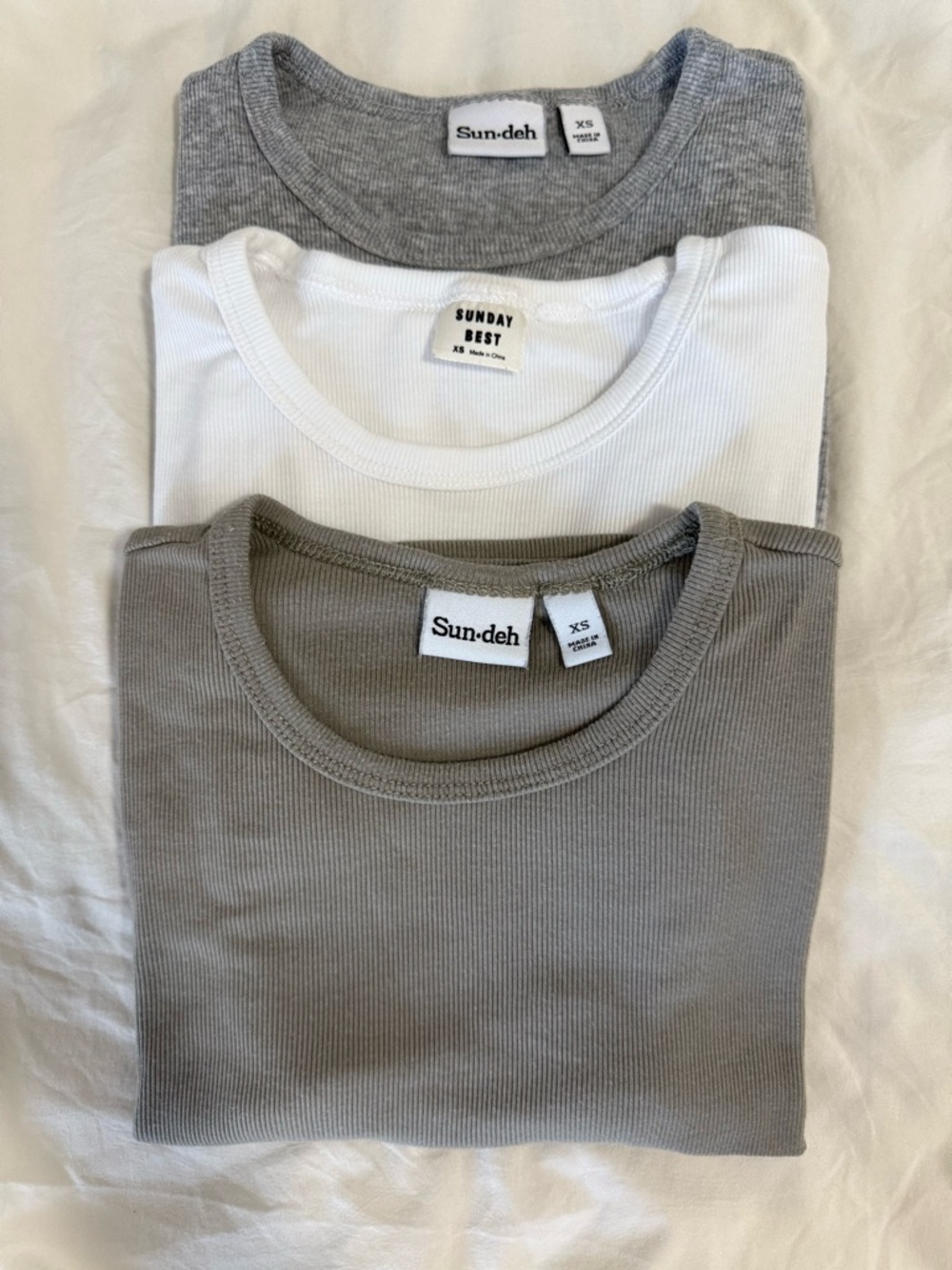 Aritzia cropped tee bundle